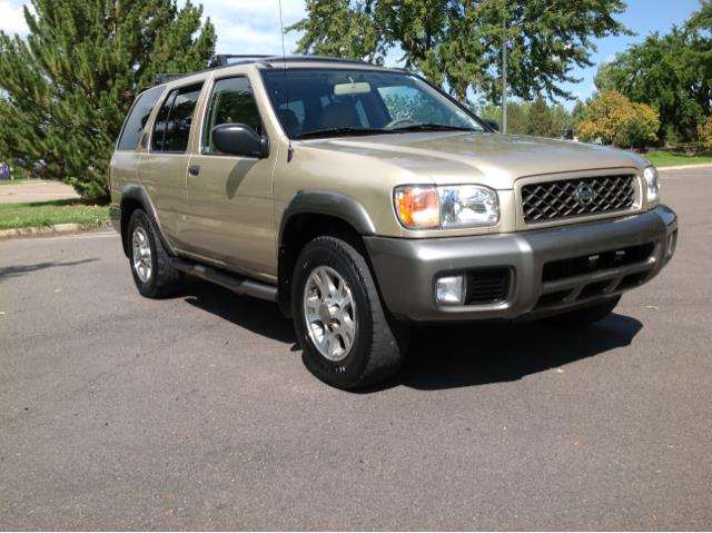 2001 Nissan Pathfinder EX-L W/ DVD System