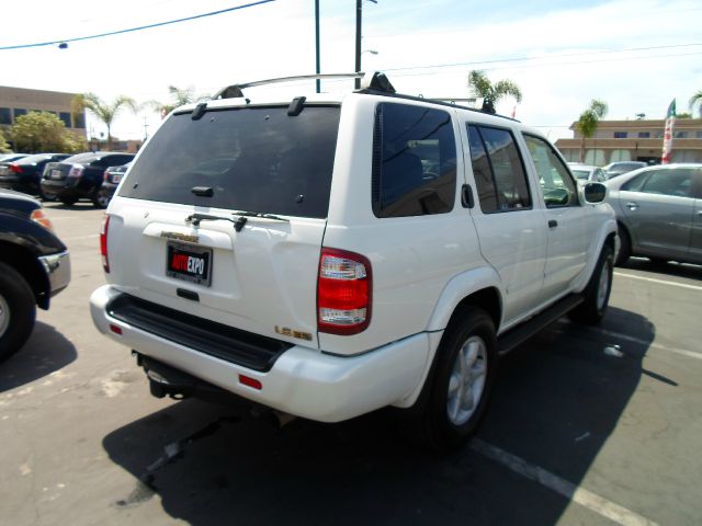 2001 Nissan Pathfinder EX-L AWD