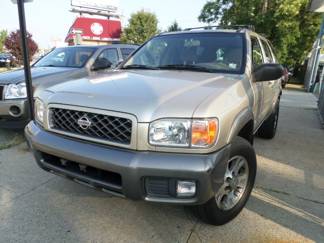 2001 Nissan Pathfinder EX-L W/ DVD System