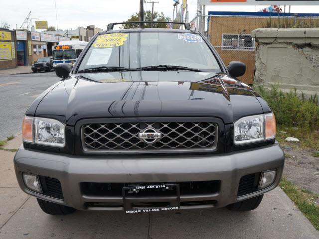 2001 Nissan Pathfinder SE