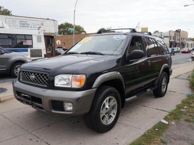 2001 Nissan Pathfinder SE