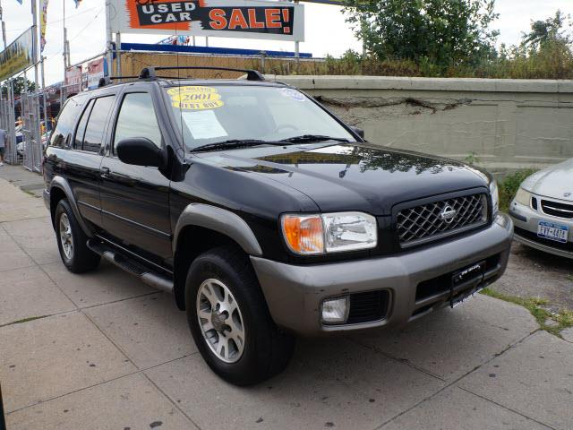 2001 Nissan Pathfinder SE