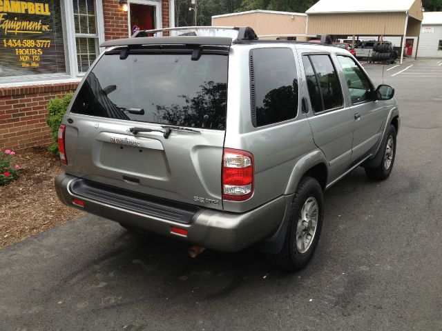 2001 Nissan Pathfinder EX-L W/ DVD System
