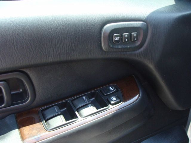 2001 Nissan Pathfinder EX-L AWD