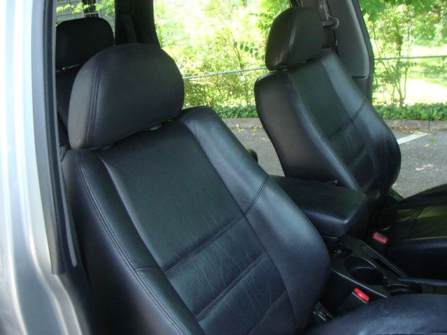 2001 Nissan Pathfinder EX-L AWD