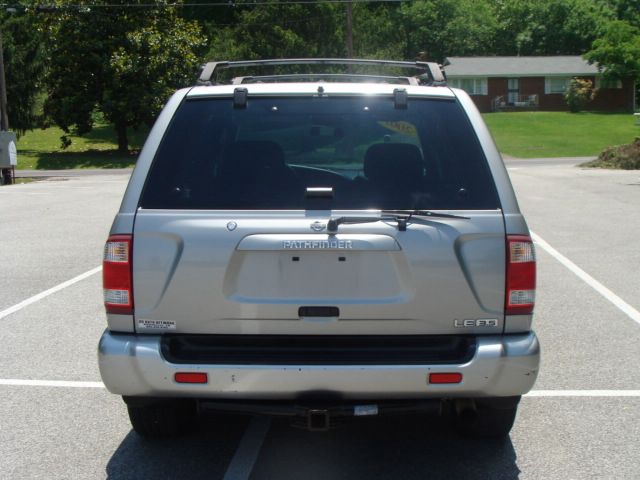 2001 Nissan Pathfinder EX-L AWD