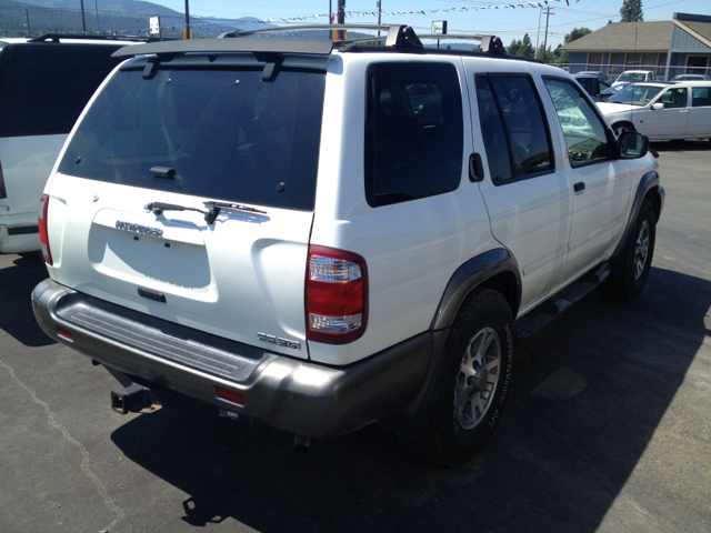 2001 Nissan Pathfinder EX-L W/ DVD System