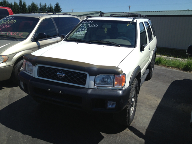 2001 Nissan Pathfinder EX-L W/ DVD System