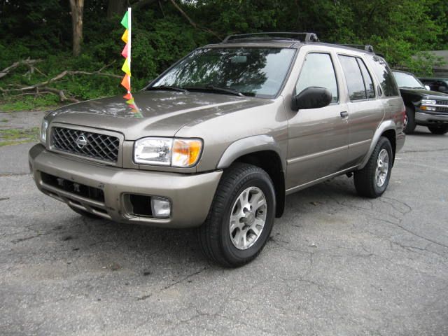 2001 Nissan Pathfinder EX-L W/ DVD System