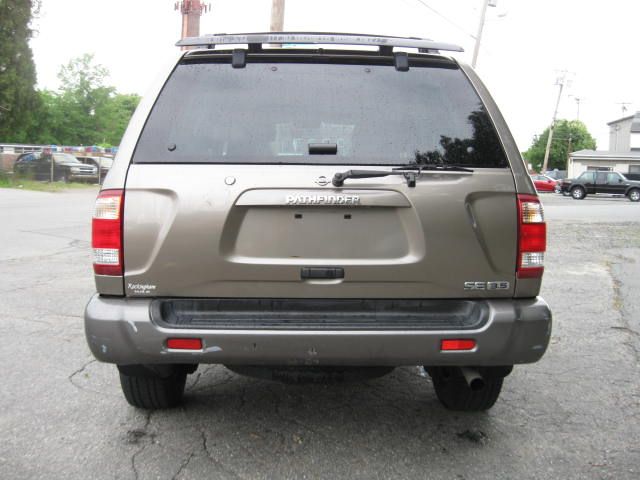 2001 Nissan Pathfinder EX-L W/ DVD System