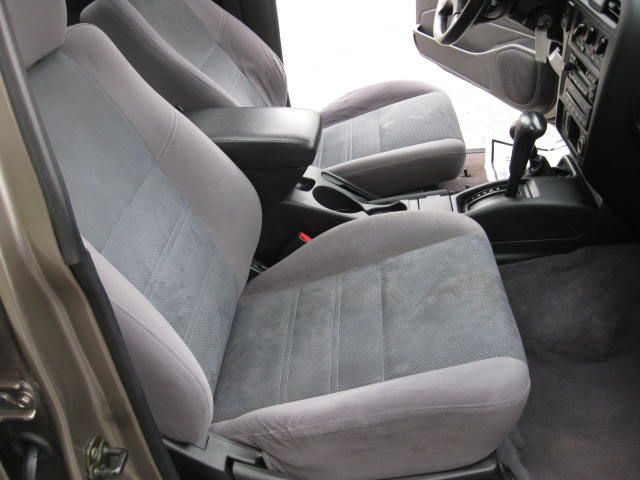 2001 Nissan Pathfinder EX-L W/ DVD System