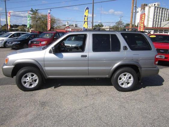 2001 Nissan Pathfinder EX-L W/ DVD System