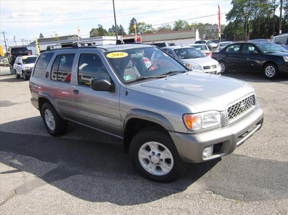 2001 Nissan Pathfinder EX-L W/ DVD System
