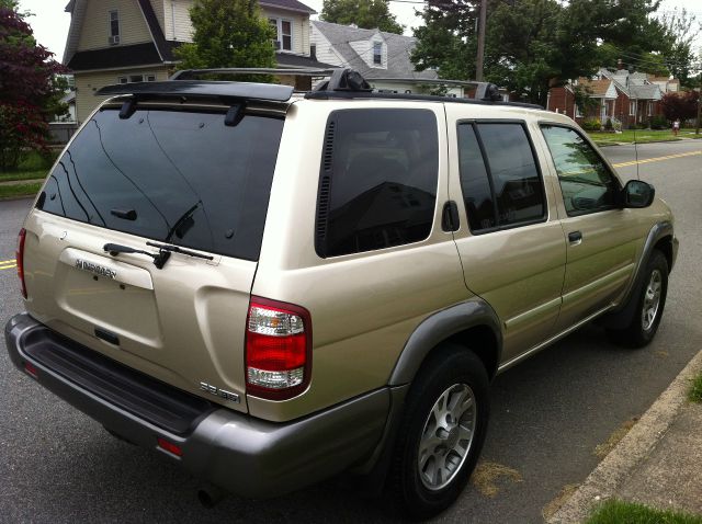2001 Nissan Pathfinder EX-L W/ DVD System