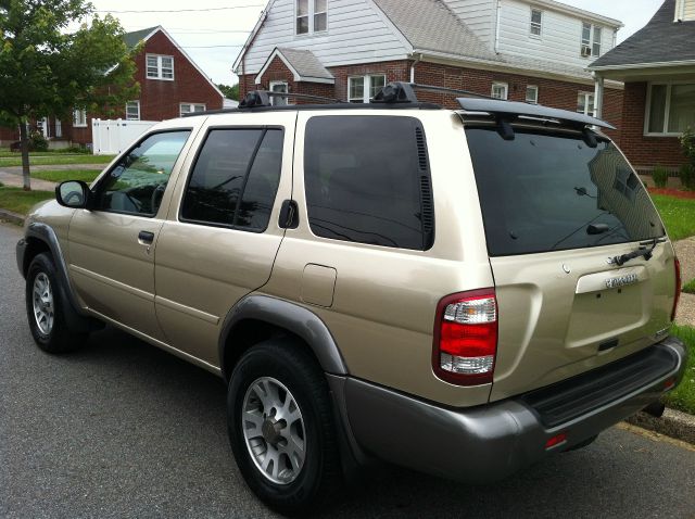 2001 Nissan Pathfinder EX-L W/ DVD System