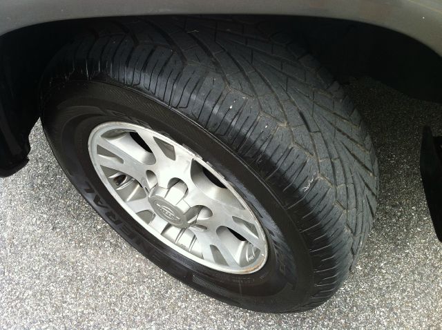 2001 Nissan Pathfinder EX-L W/ DVD System