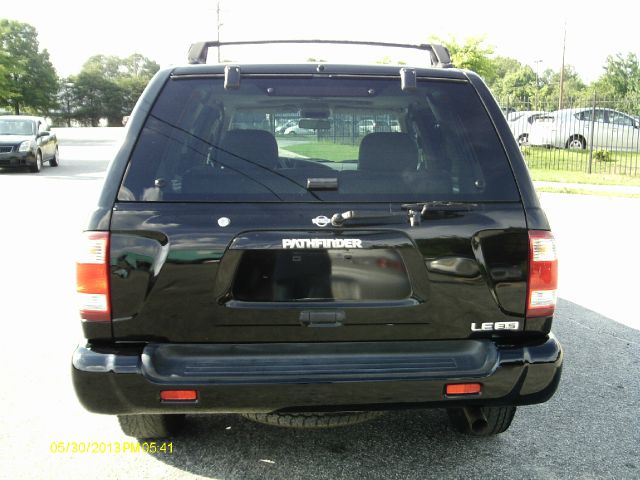 2001 Nissan Pathfinder EX-L AWD