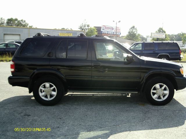 2001 Nissan Pathfinder EX-L AWD
