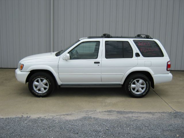 2001 Nissan Pathfinder EX-L AWD