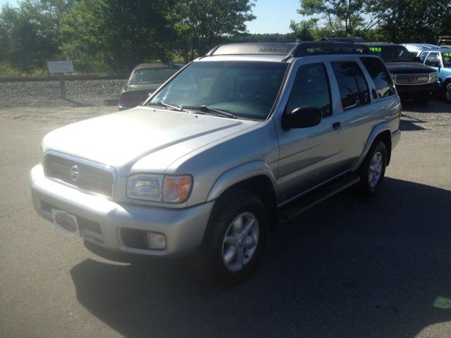 2002 Nissan Pathfinder EX-L W/ DVD System