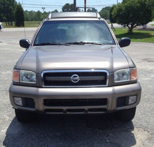 2002 Nissan Pathfinder EX-L W/ DVD System
