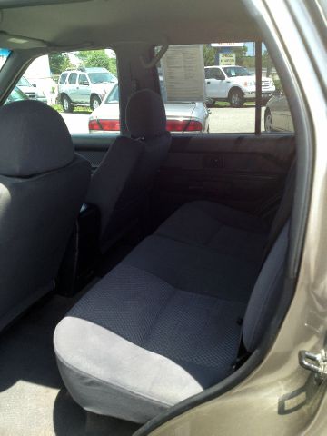 2002 Nissan Pathfinder EX-L W/ DVD System