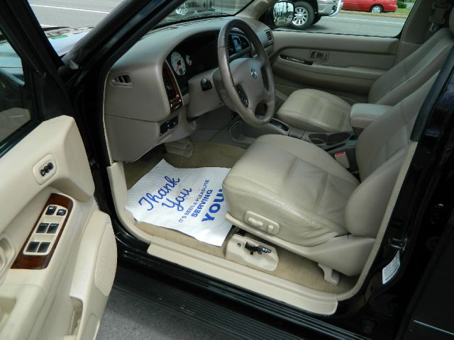 2002 Nissan Pathfinder EX-L AWD