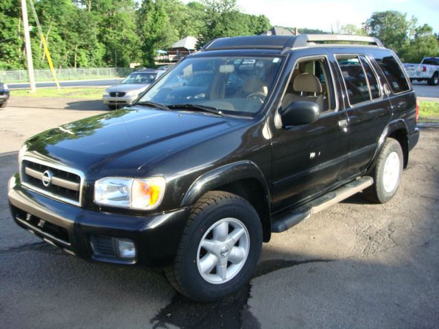 2002 Nissan Pathfinder EX-L W/ DVD System