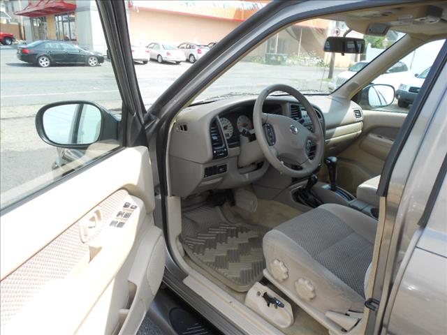 2002 Nissan Pathfinder EX-L W/ DVD System
