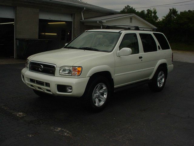 2002 Nissan Pathfinder X