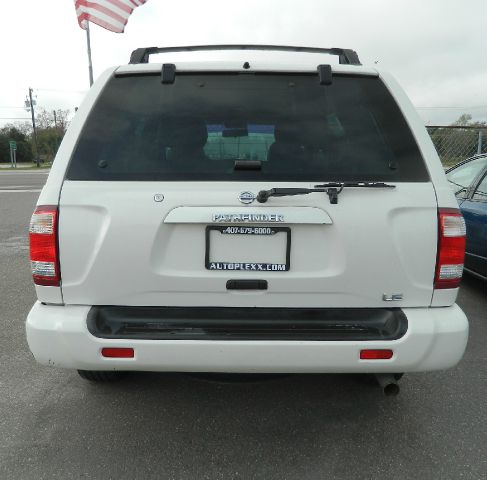 2002 Nissan Pathfinder EX-L AWD