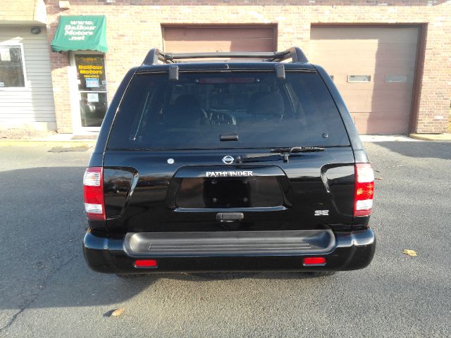 2002 Nissan Pathfinder EX-L W/ DVD System