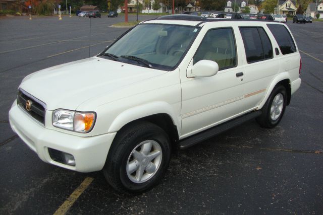 2002 Nissan Pathfinder EX-L AWD