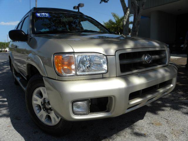2003 Nissan Pathfinder 4dr Sdn Auto GLS w/XM