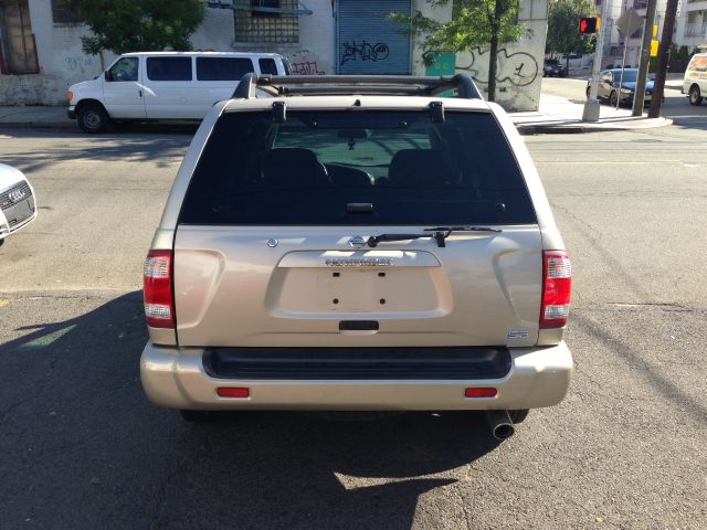 2003 Nissan Pathfinder EX-L W/ DVD System