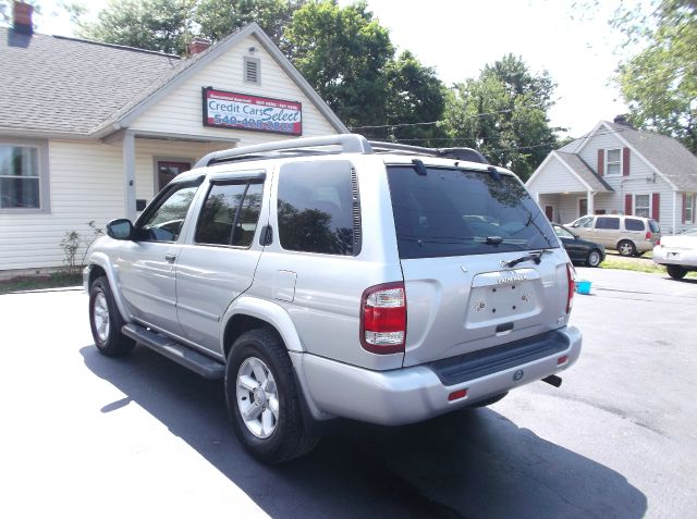 2003 Nissan Pathfinder EX-L W/ DVD System