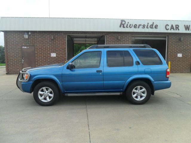2003 Nissan Pathfinder EX-L W/ DVD System