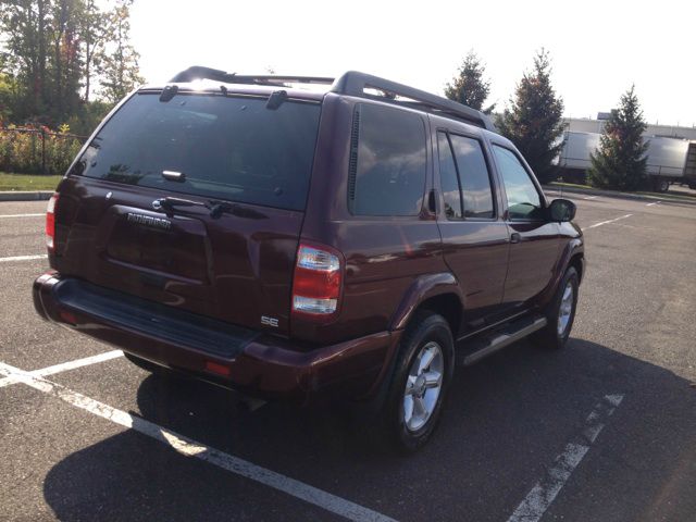 2003 Nissan Pathfinder EX-L W/ DVD System