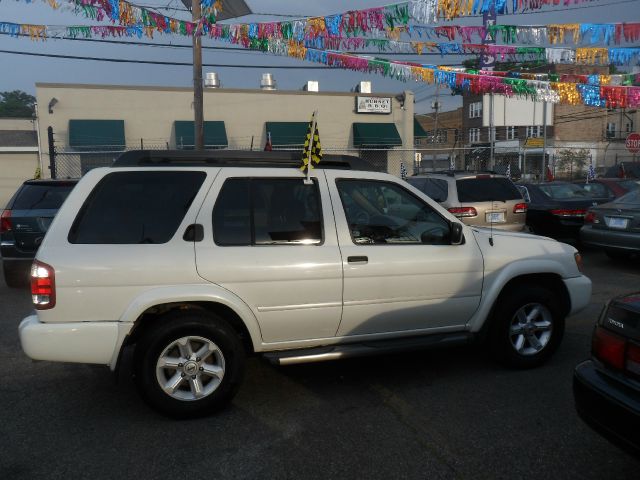 2003 Nissan Pathfinder EX-L W/ DVD System