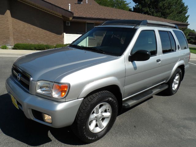2003 Nissan Pathfinder EX-L W/ DVD System