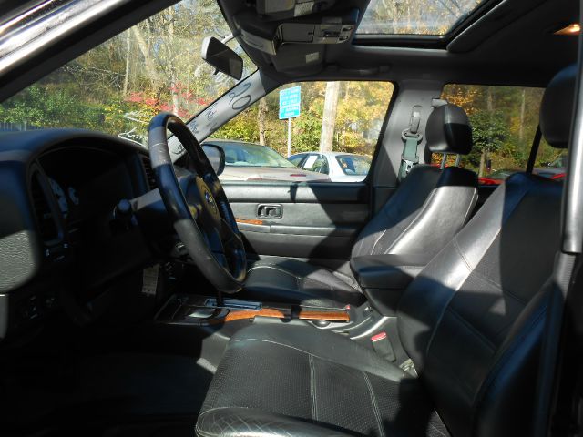 2003 Nissan Pathfinder EX-L W/ DVD System