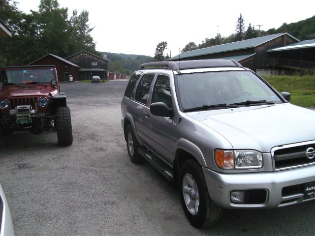 2003 Nissan Pathfinder EX-L W/ DVD System