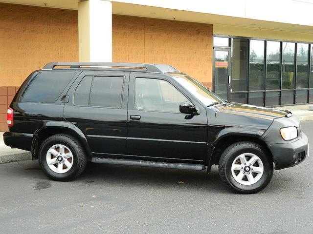 2003 Nissan Pathfinder SE