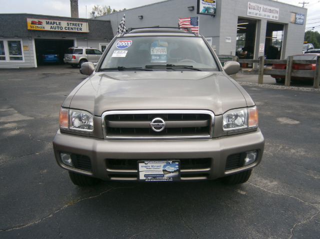 2003 Nissan Pathfinder EX-L AWD