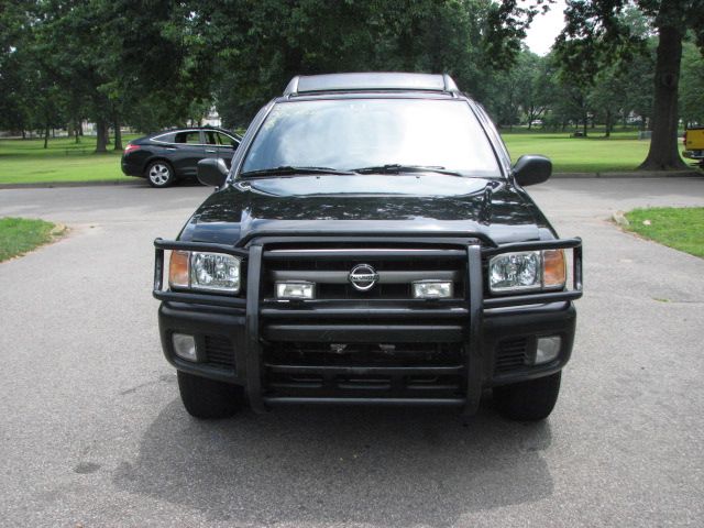 2003 Nissan Pathfinder SE