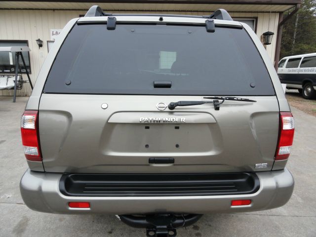 2004 Nissan Pathfinder EX-L W/ DVD System