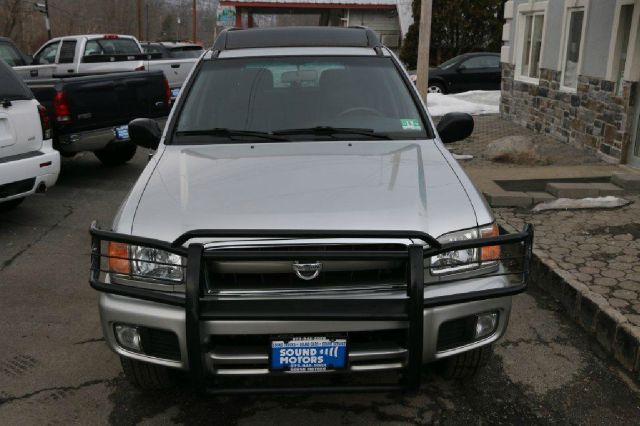 2004 Nissan Pathfinder EX-L W/ DVD System