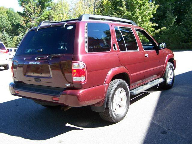 2004 Nissan Pathfinder EX-L W/ DVD System