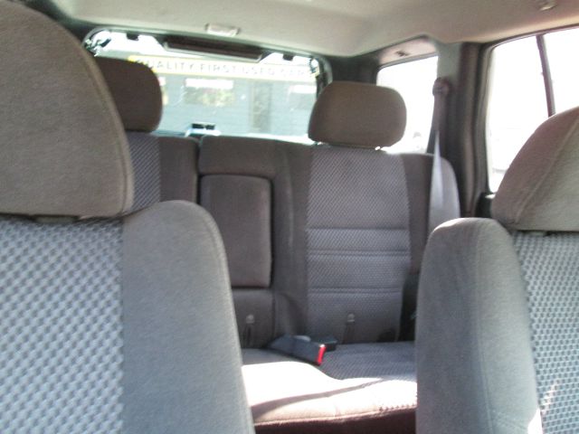2004 Nissan Pathfinder EX-L W/ DVD System