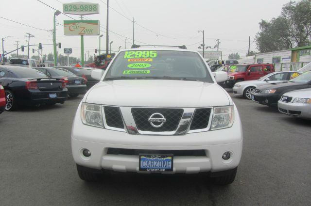 2005 Nissan Pathfinder EX-L W/ DVD System
